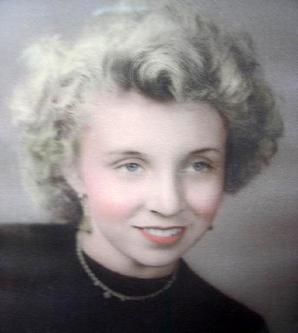 Picture of Carolyn Wasilewski. Image source: https://upload.wikimedia.org/wikipedia/en/f/fc/Carolyn_Wasilewski.jpg
